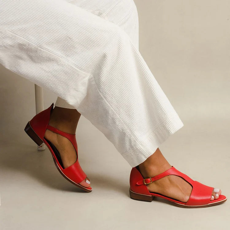 ALBINA | Elegant open flat sandals with strap for a sophisticated look