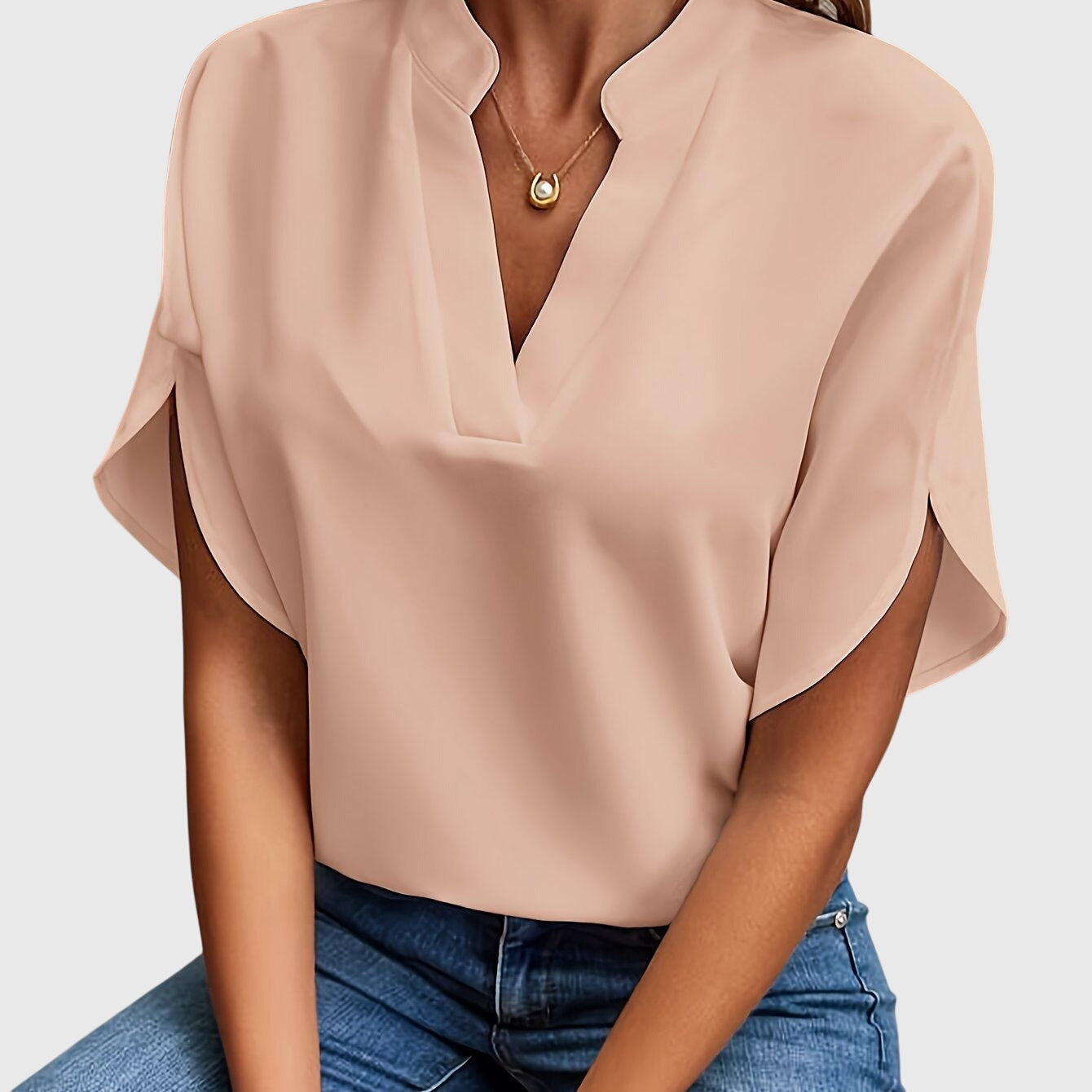 VIVI - Elegant Lightweight Blouse