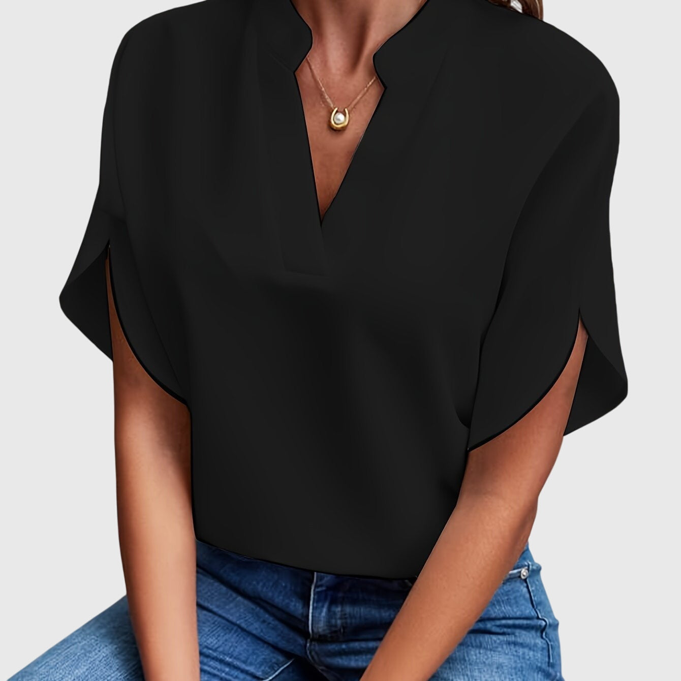 VIVI - Elegant Lightweight Blouse