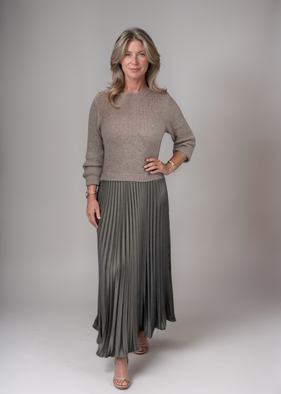 Clara - Chic Pullover and Pleated Skirt Set