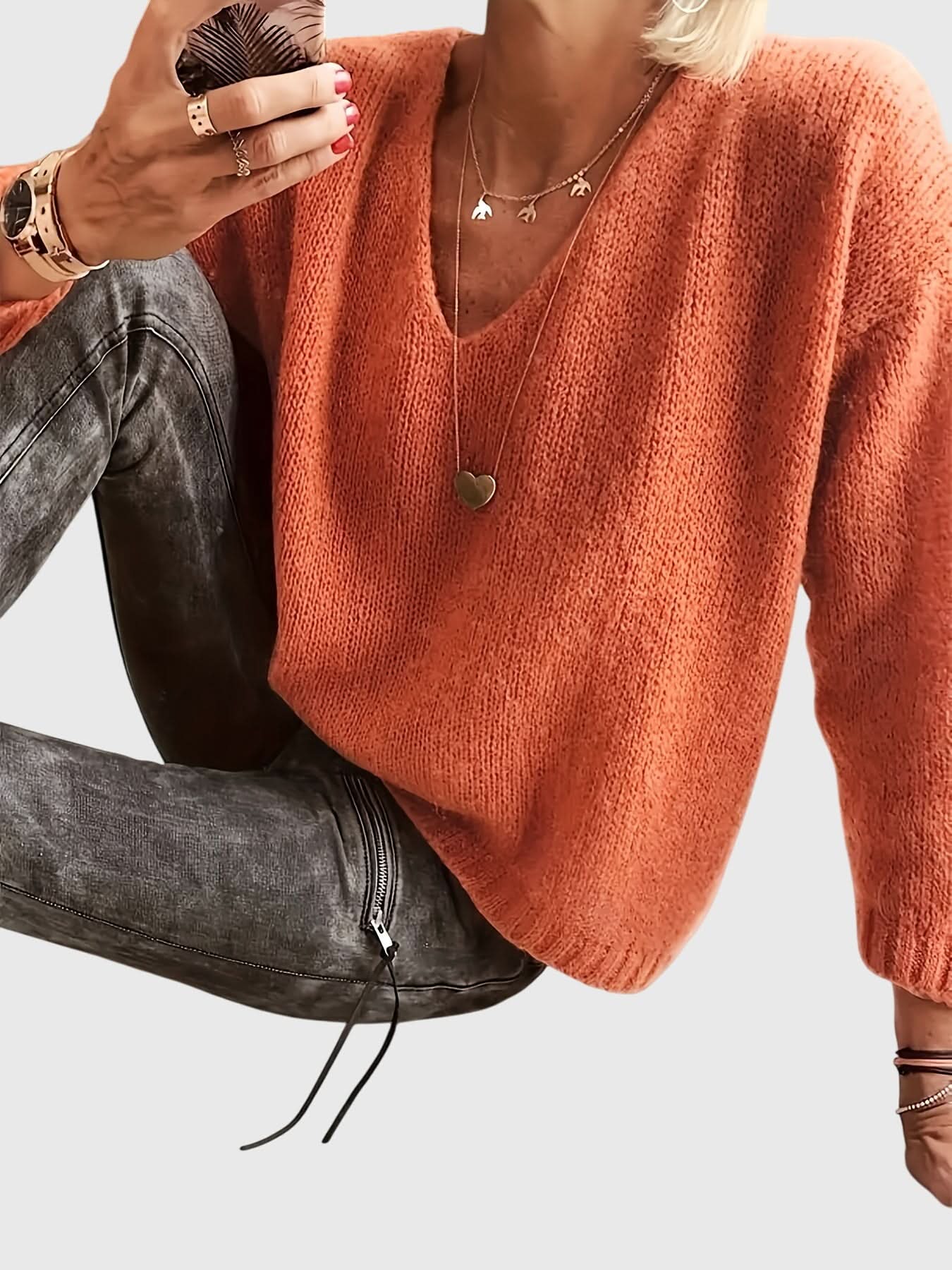 Kim - Elegant Sweater